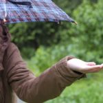 日傘と雨傘の違いはどこ？見分け方のチェックポイントはココ！