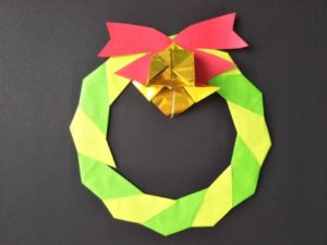 クリスマス折り紙のリースの作り方 簡単な折り方でおしゃれにするコツ